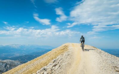 Le Mont Ventoux en vélo électrique : les avantages et inconvénients face au vélo classique